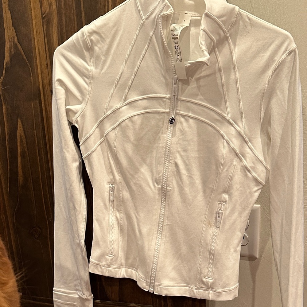 Lulu Lemon white Zip-Up Jacket size 6